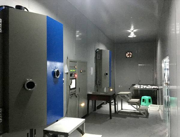 Optical lens coating workshop